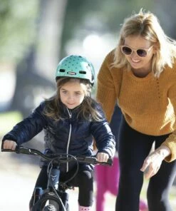 Nutcase Little Nutty Sock Hop Gloss MIPS -Deals Cykelhjelm til landevej Store nutcase little nutty sock hop gloss mips 13